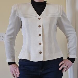 Leslie Fay VINTAGE Cream Blazer With Exaggerated Collar